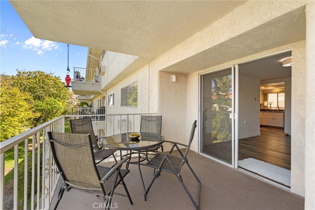 2389 Via Mariposa W 2a Property Photo 21