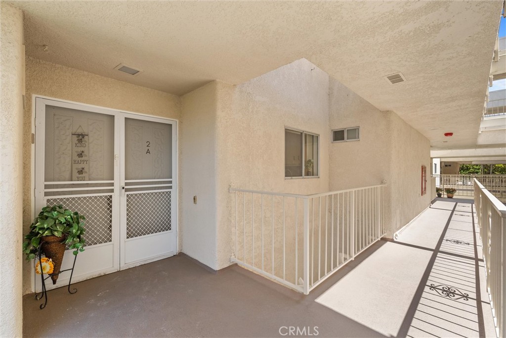 2389 Via Mariposa W 2a Property Photo 25