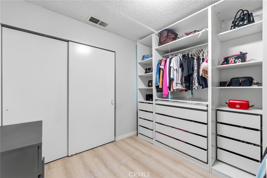 961 Park Property Photo 10