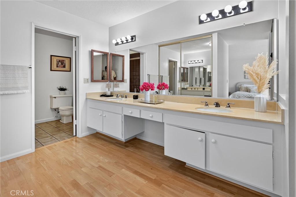19003 Vickie Avenue Property Photo 14