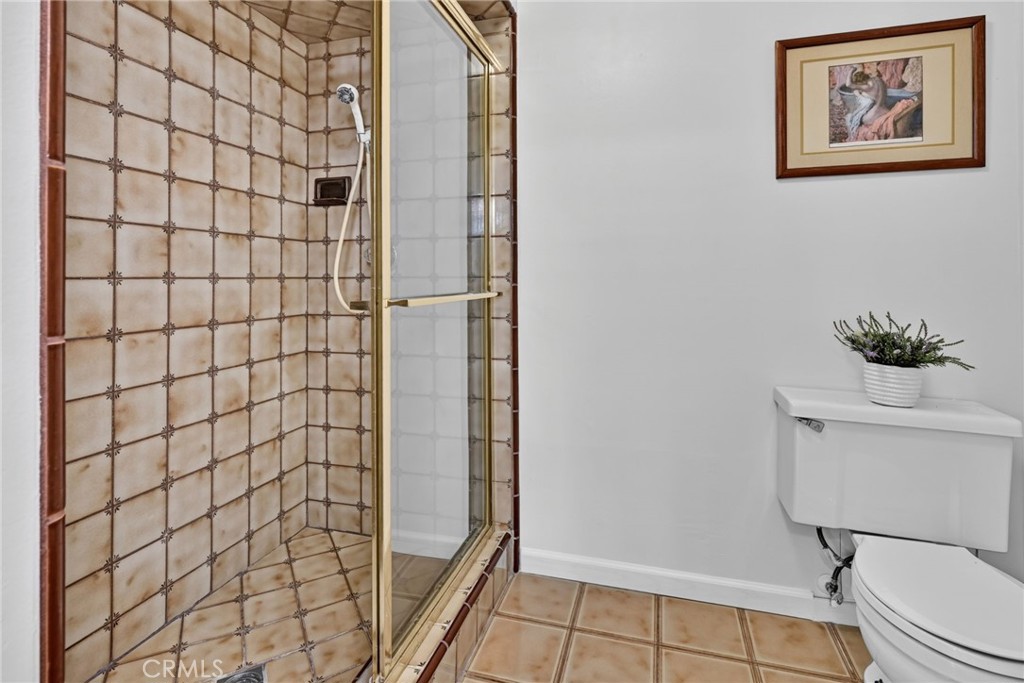 19003 Vickie Avenue Property Photo 34