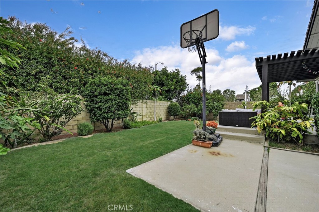 19003 Vickie Avenue Property Photo 37