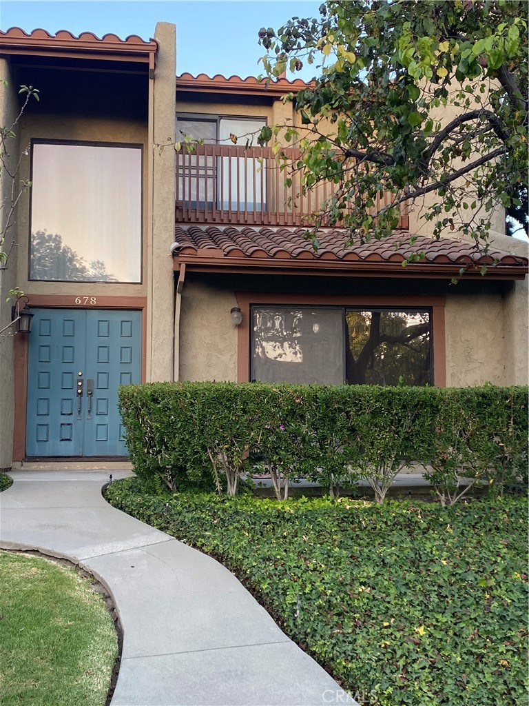 678 Rosewood Property Photo 1