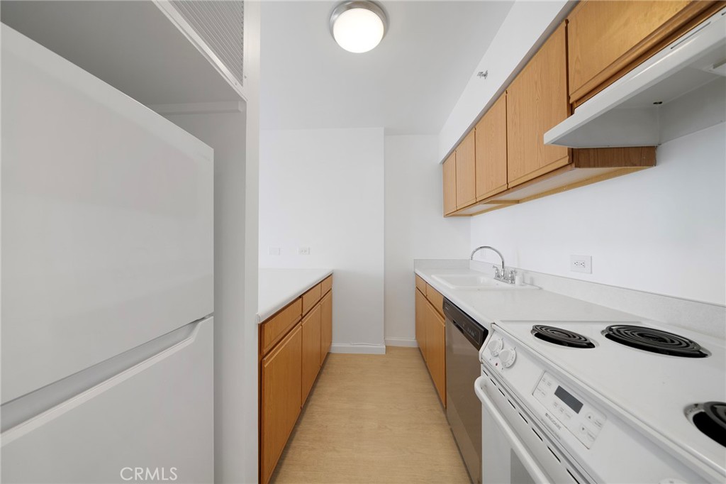 201 Ocean Avenue 1902p Property Photo 15