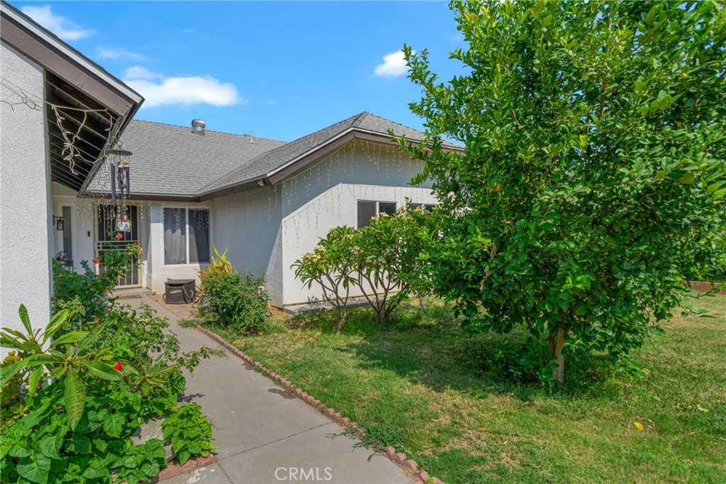 1615 Occidental Property Photo 5