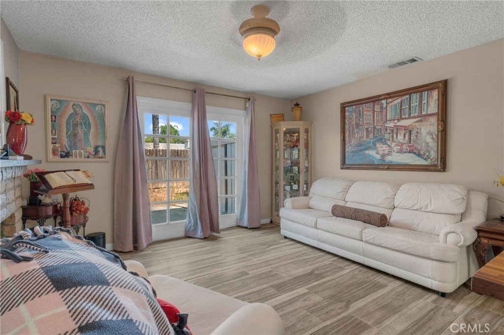1615 Occidental Property Photo 11