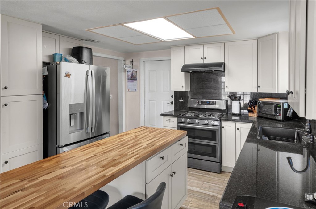 1615 Occidental Property Photo 16