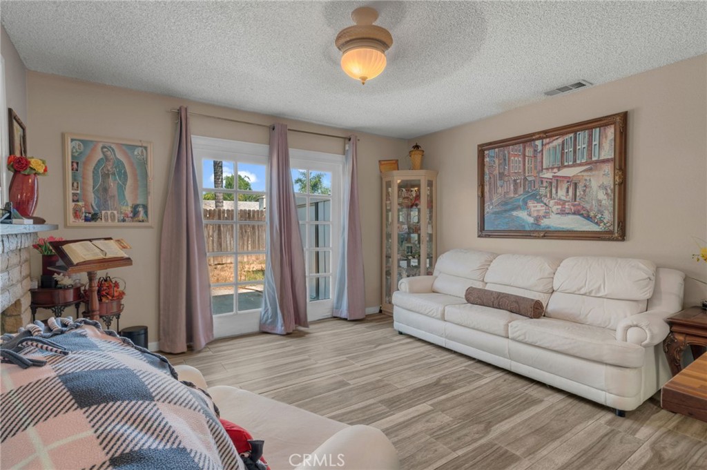 1615 Occidental Property Photo 16
