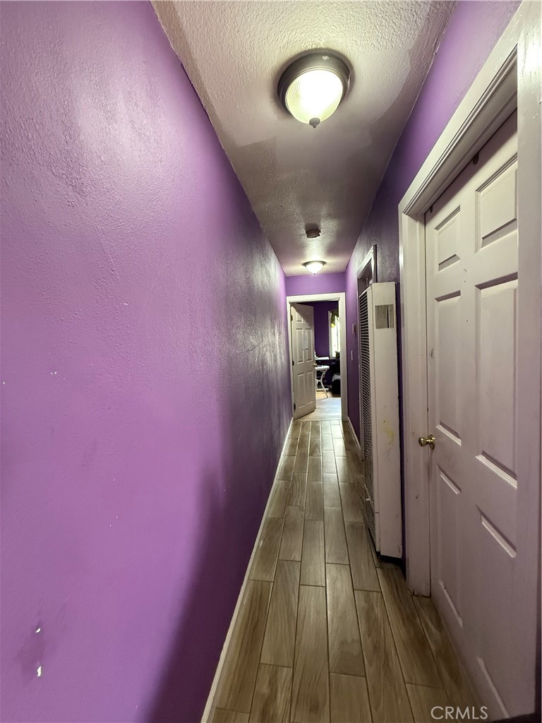 822 W 60th Property Photo 10
