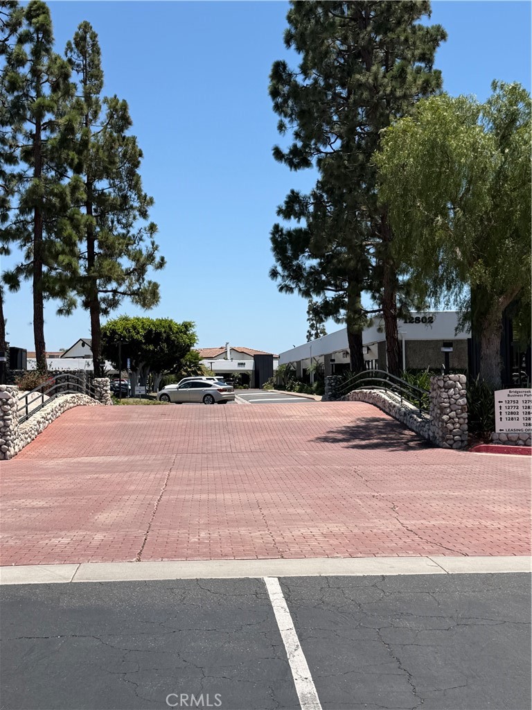 12812 Valley View Street Property Photo 8