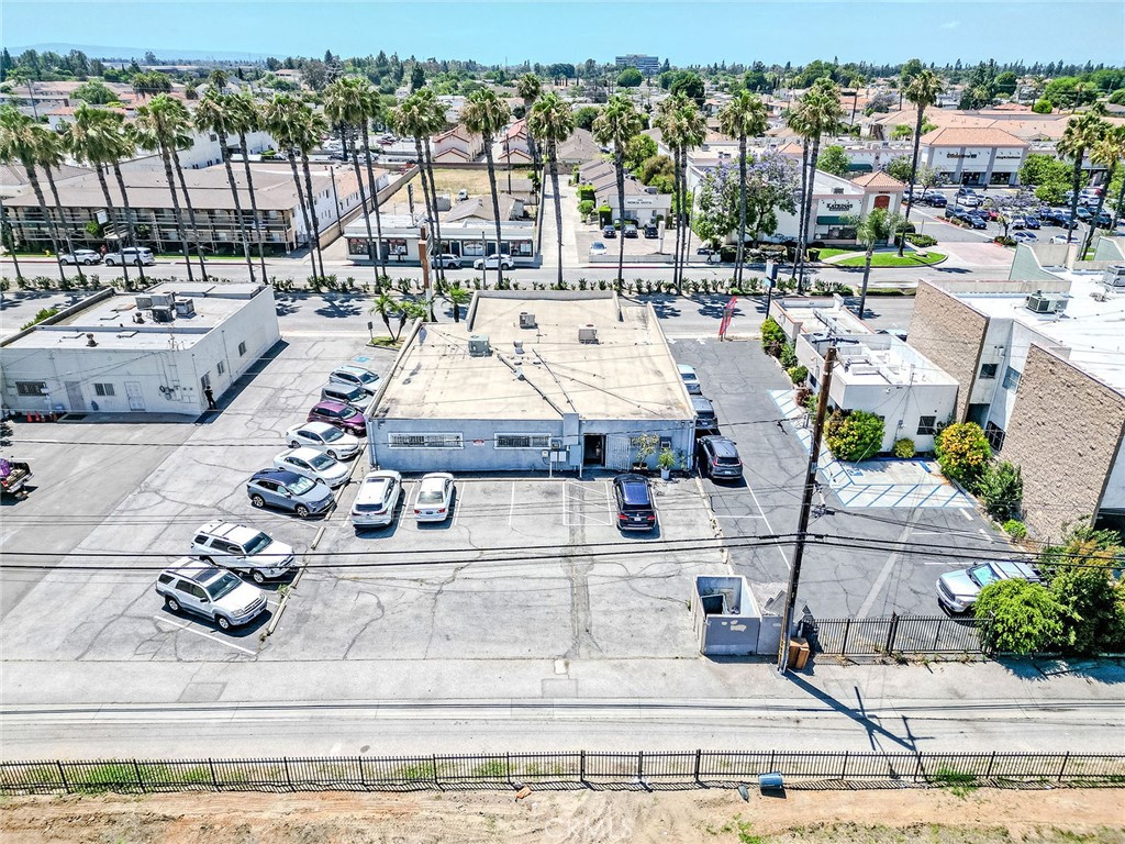 18012 Pioneer Property Photo 1
