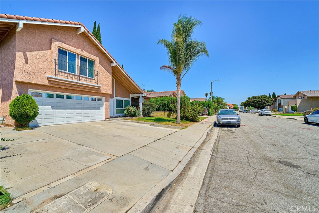 15523 Lancelot Avenue Property Photo 2
