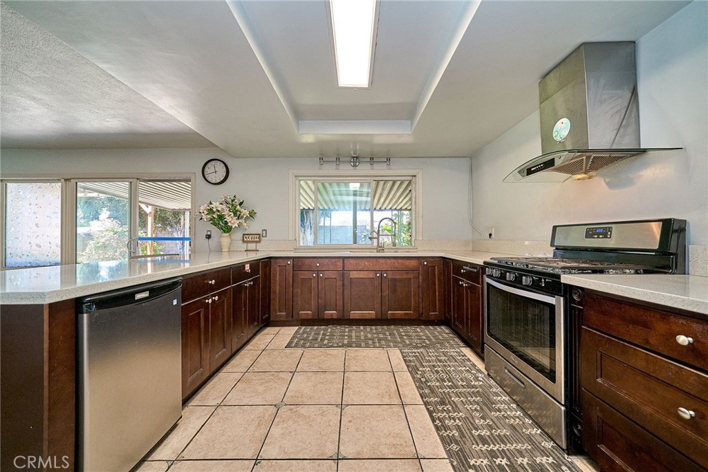 15523 Lancelot Avenue Property Photo 11