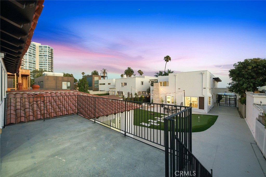 2747 E Ocean Boulevard Property Photo 55