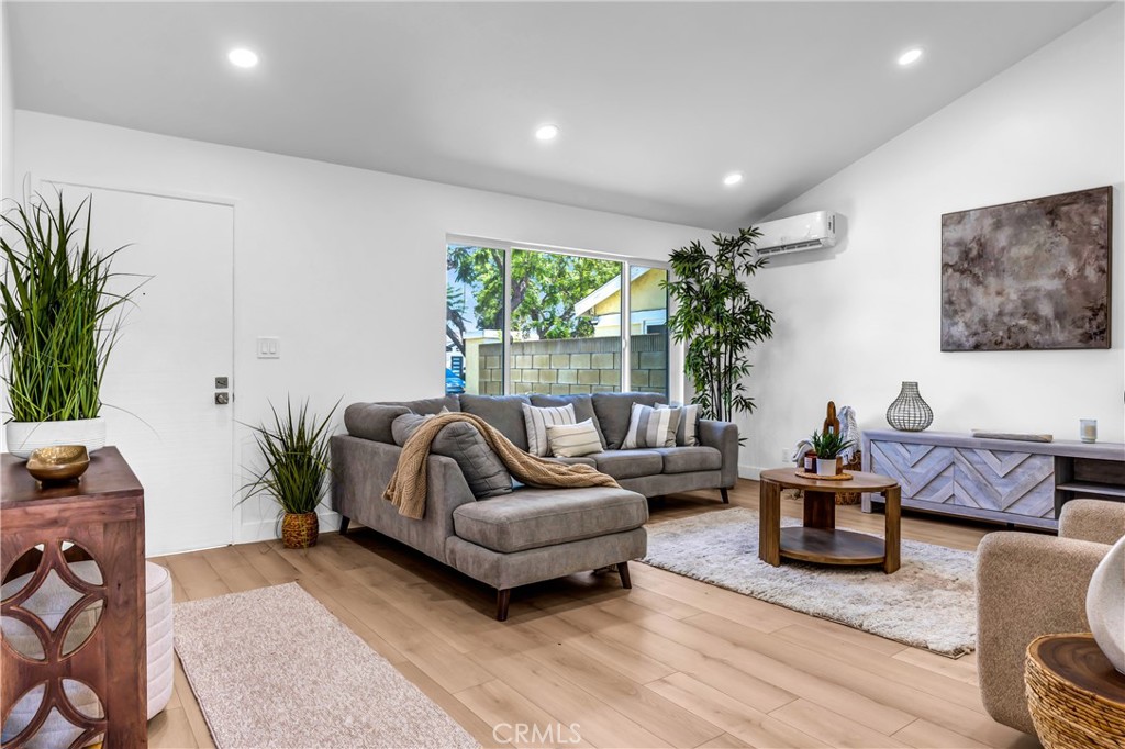 11610 Gonsalves Property Photo 4