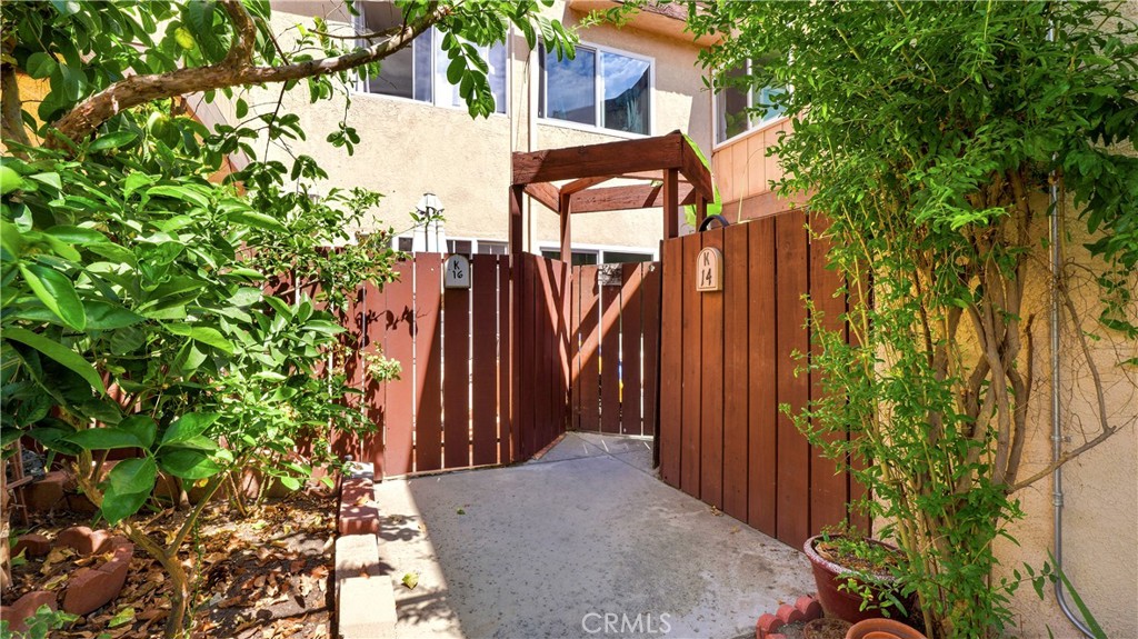 7300 Lennox K16 Property Photo 8