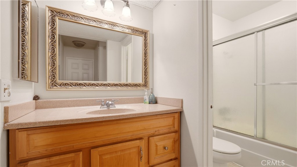 7300 Lennox K16 Property Photo 20