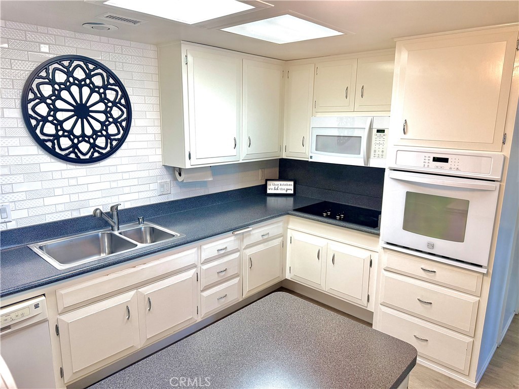 1075 Brookline Rd #220a M-9 Property Photo 17