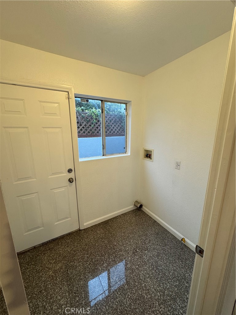 6228 Lemon Ave Property Photo 6
