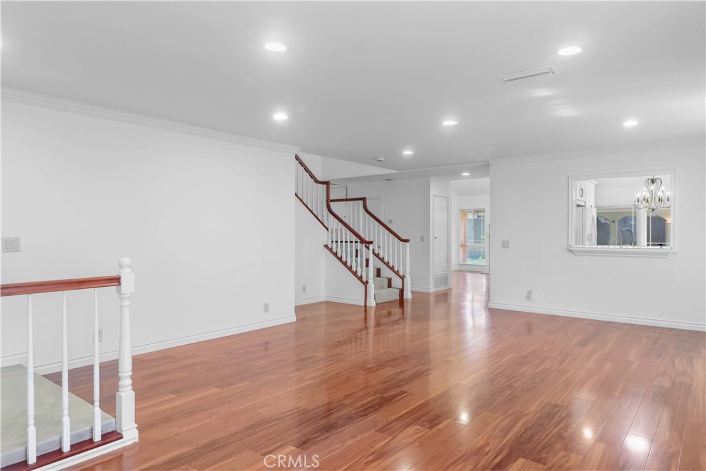 12912 Cantrece Property Photo 4