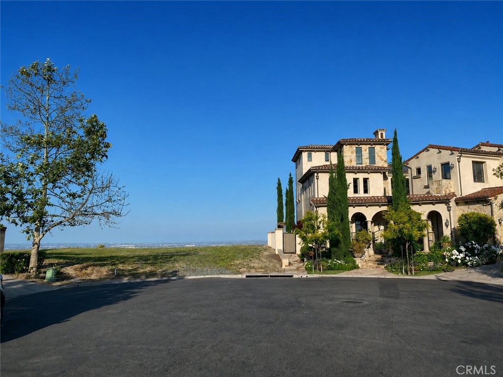 2572 Collinas Property Photo 8