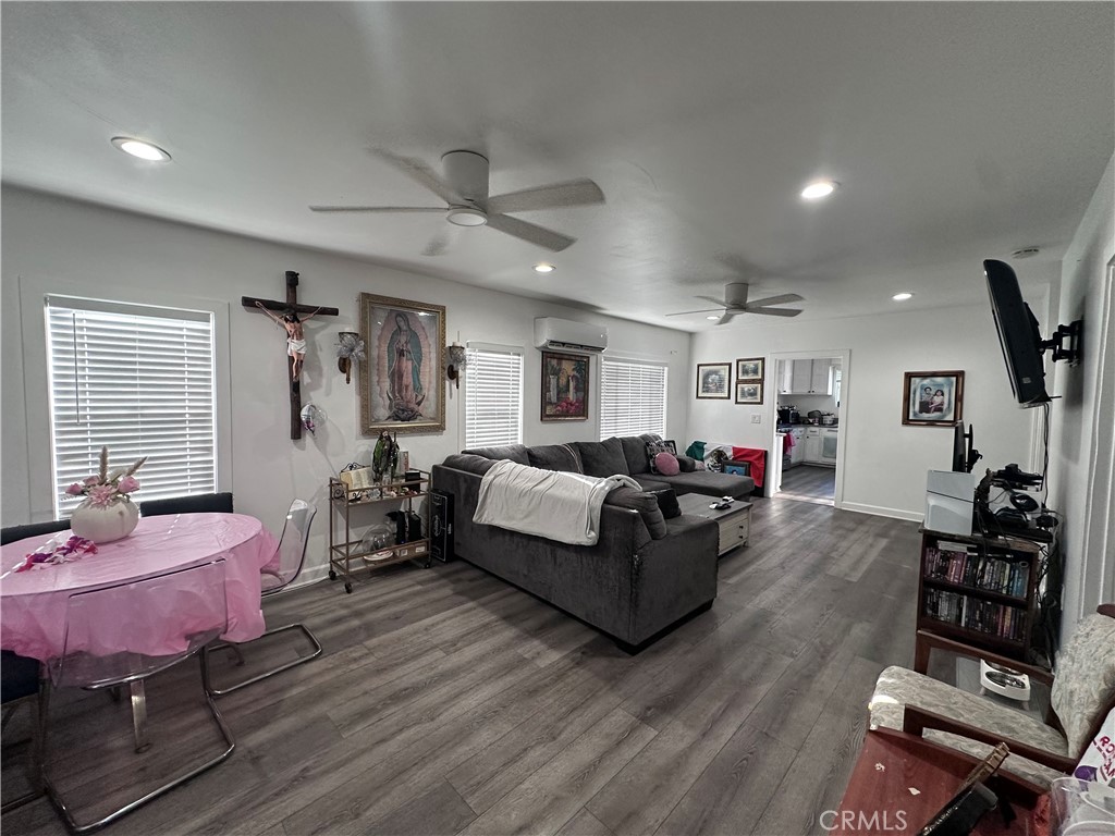 4471 Tuttle Property Photo 13