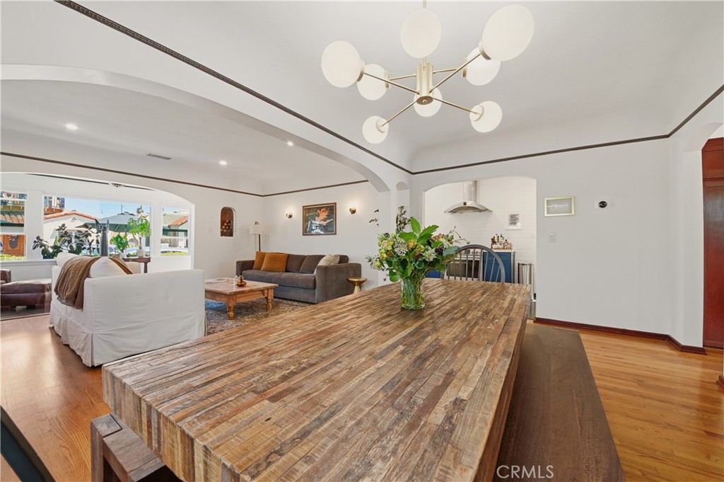 209 La Verne Property Photo 16