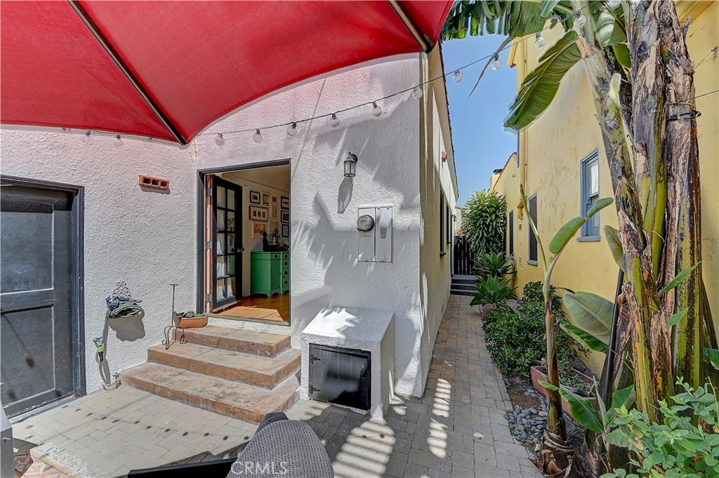 209 La Verne Property Photo 44