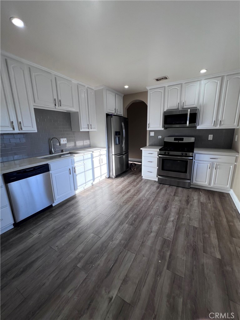 2064 Lomita Park Place Property Photo 2
