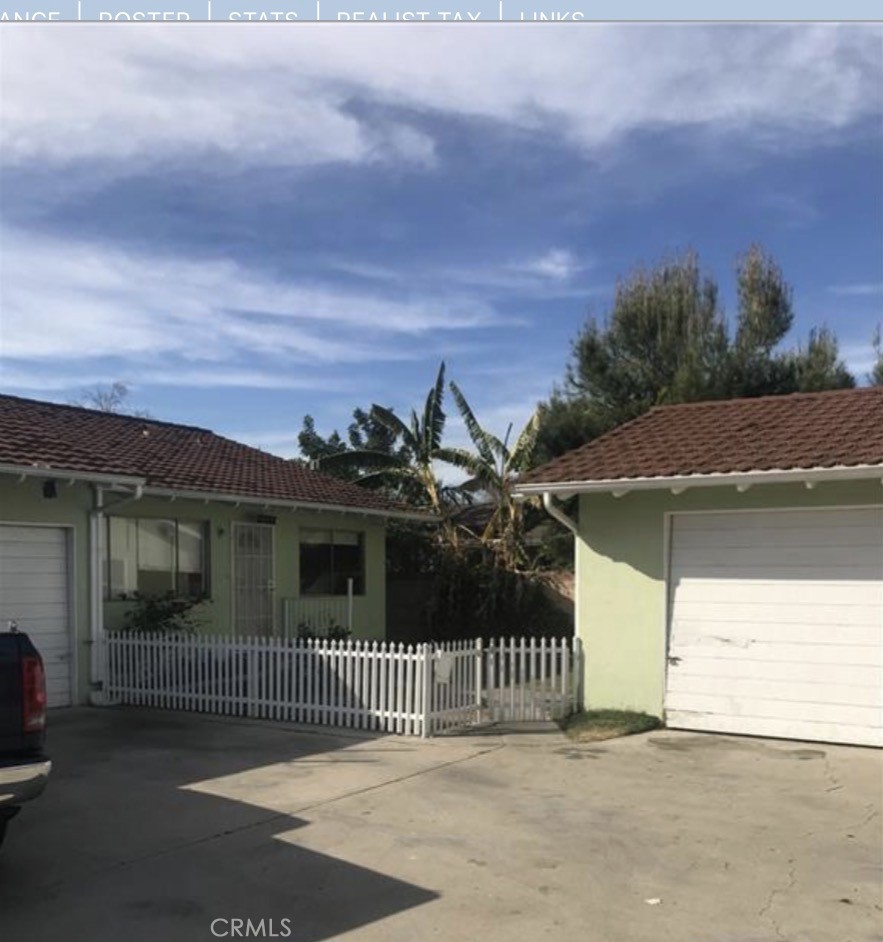9617 Walnut Property Photo 1