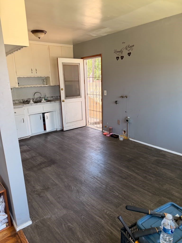 9617 Walnut Property Photo 2