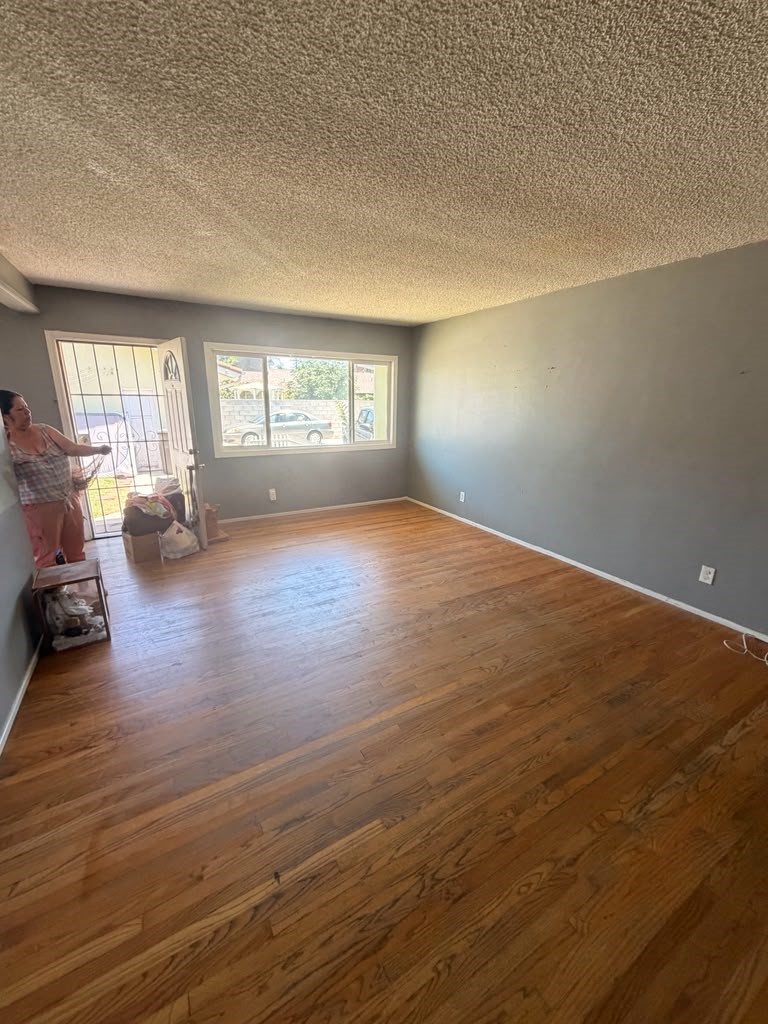 9617 Walnut Property Photo 6