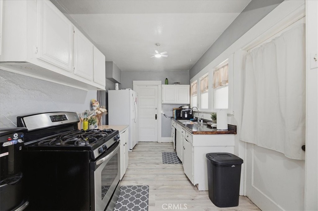 26180 Yale Property Photo 11
