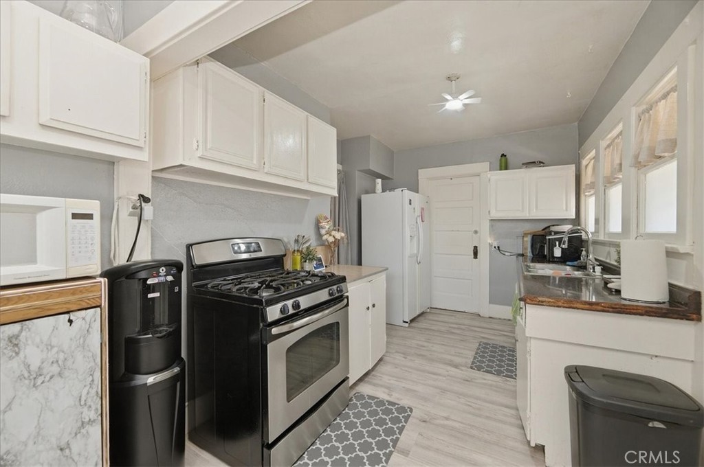 26180 Yale Property Photo 13