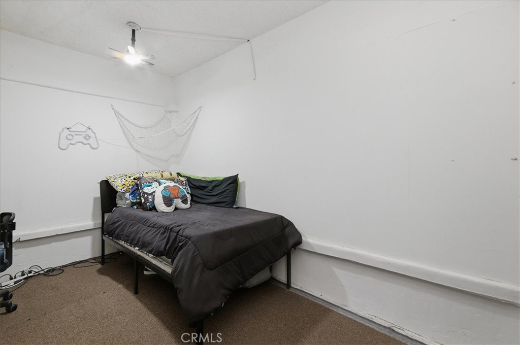 26180 Yale Property Photo 15
