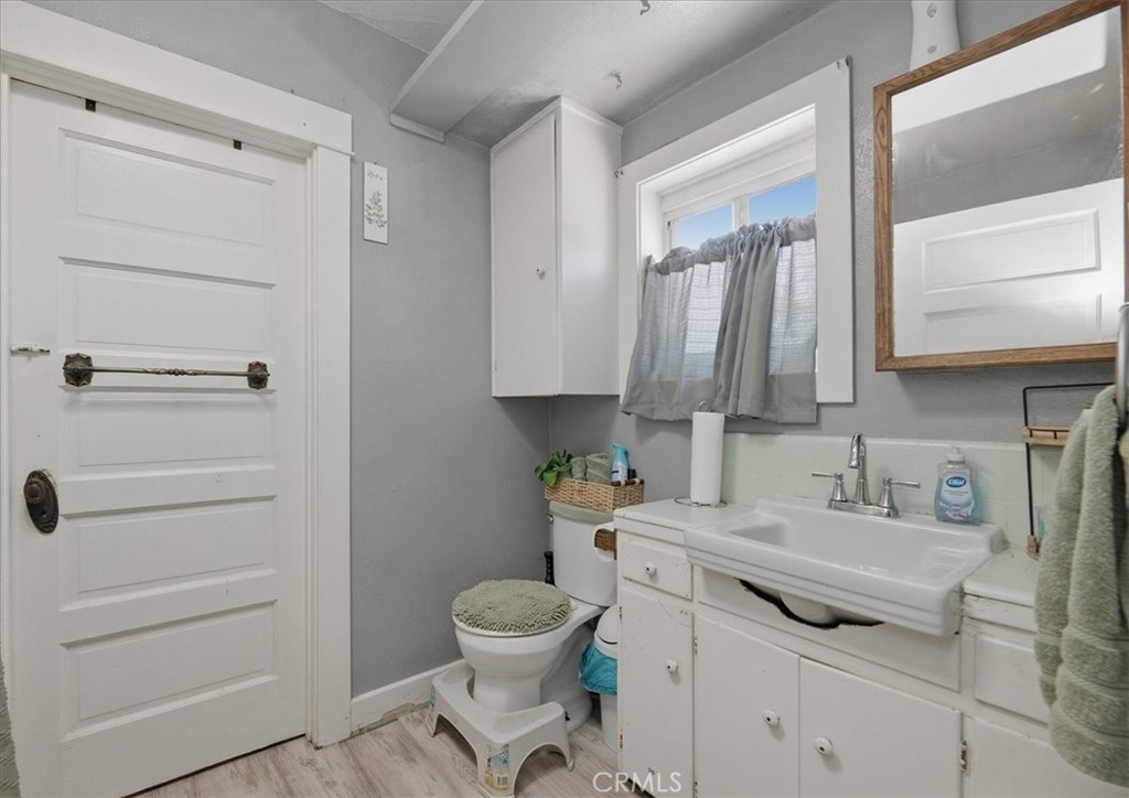 26180 Yale Property Photo 18
