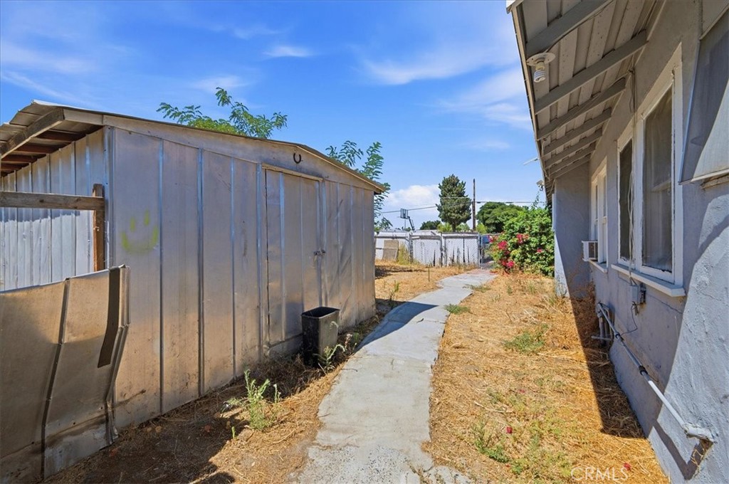 26180 Yale Property Photo 25