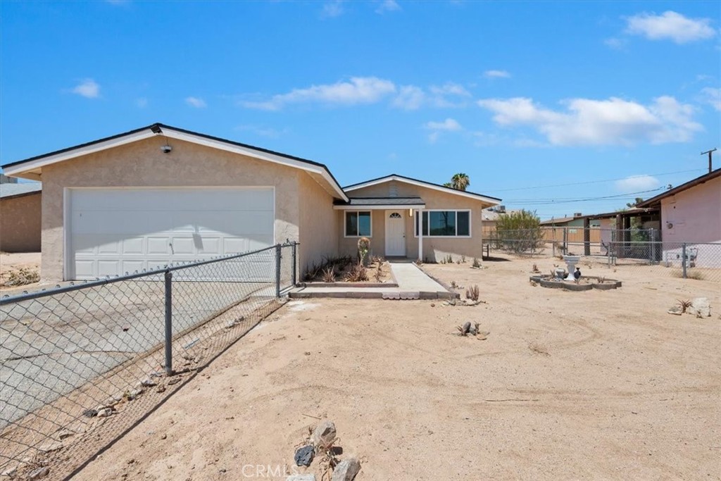 5566 Daisy Property Photo 5