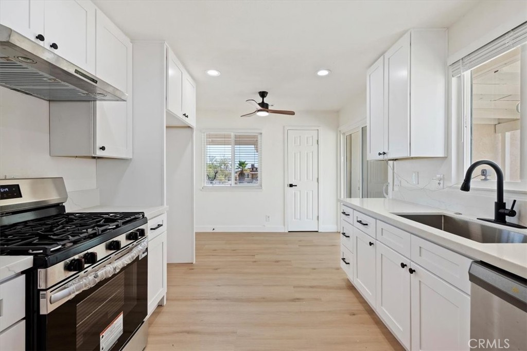 5566 Daisy Property Photo 18