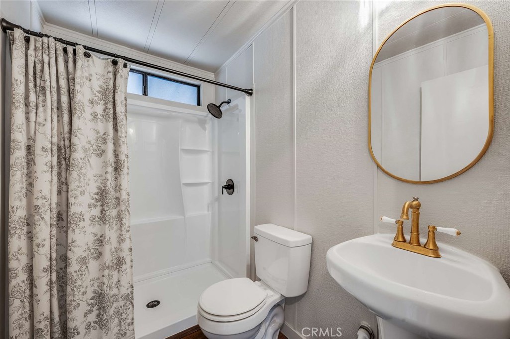 9080 Bloomfield Avenue 8 Property Photo 21