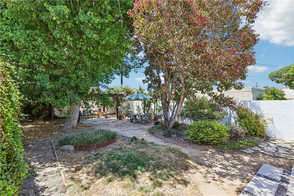 2881 Eucalyptus Property Photo 18