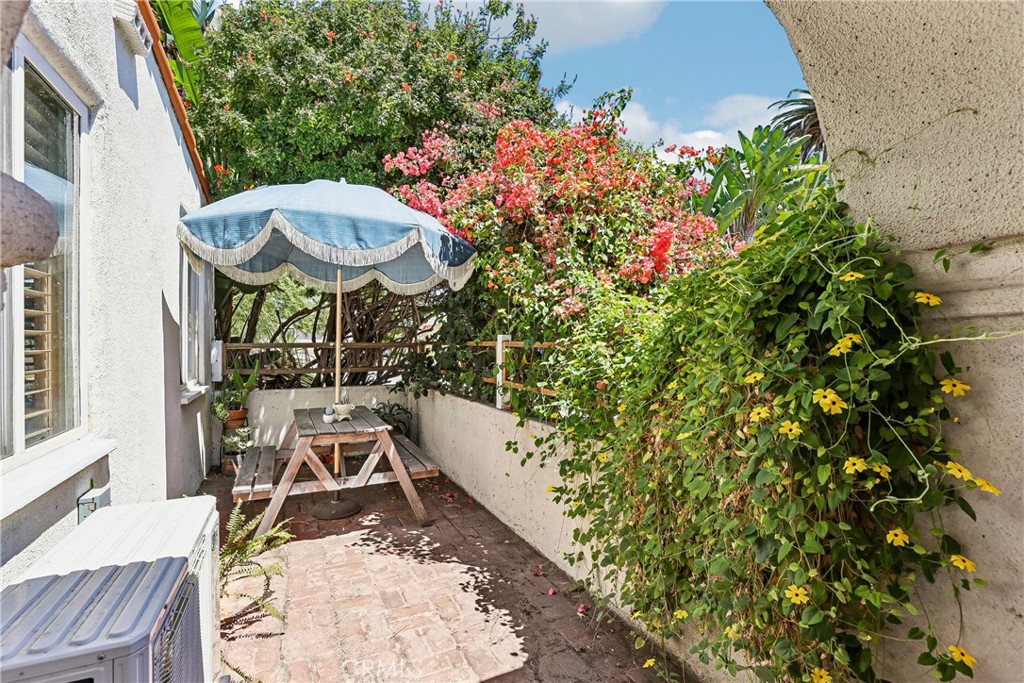 2881 Eucalyptus Property Photo 21