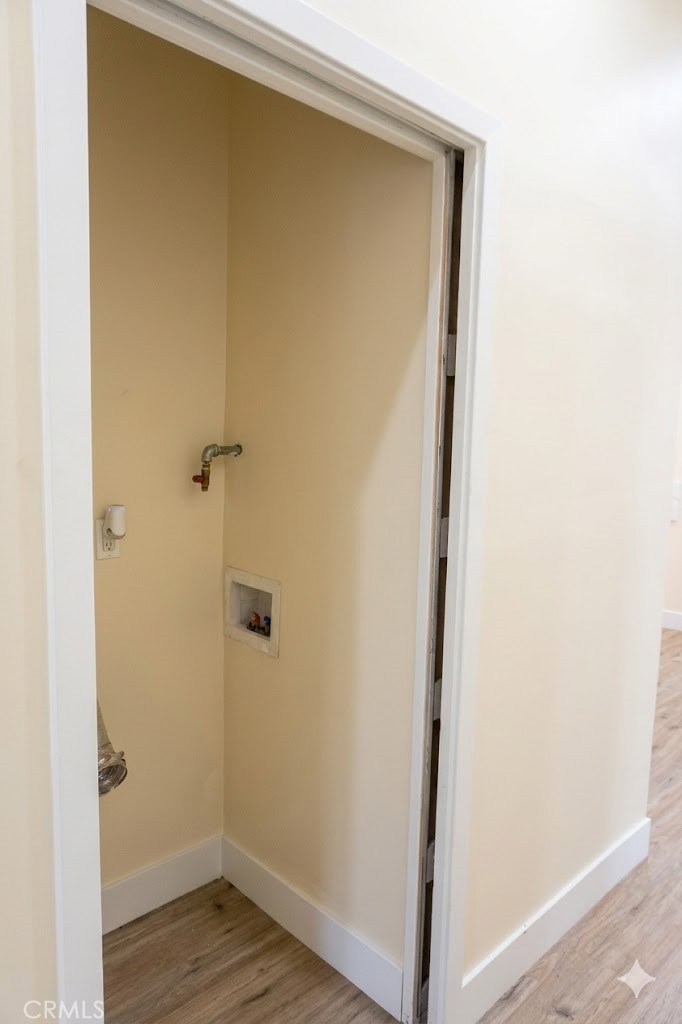 514 W 105th Property Photo 14