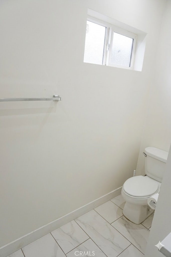 514 W 105th Property Photo 16