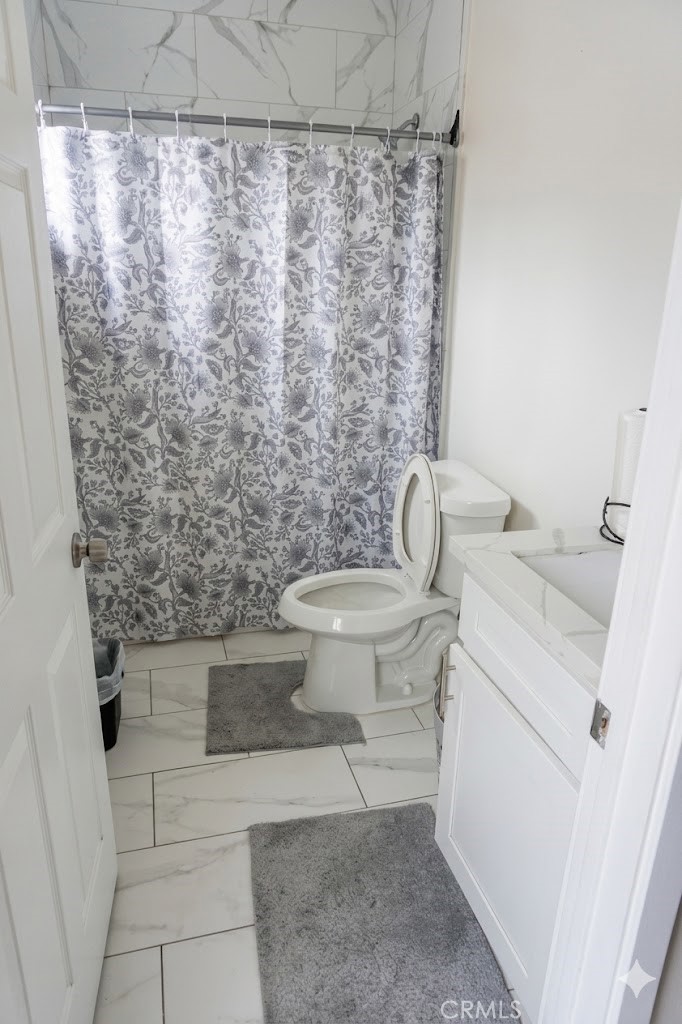 514 W 105th Property Photo 19