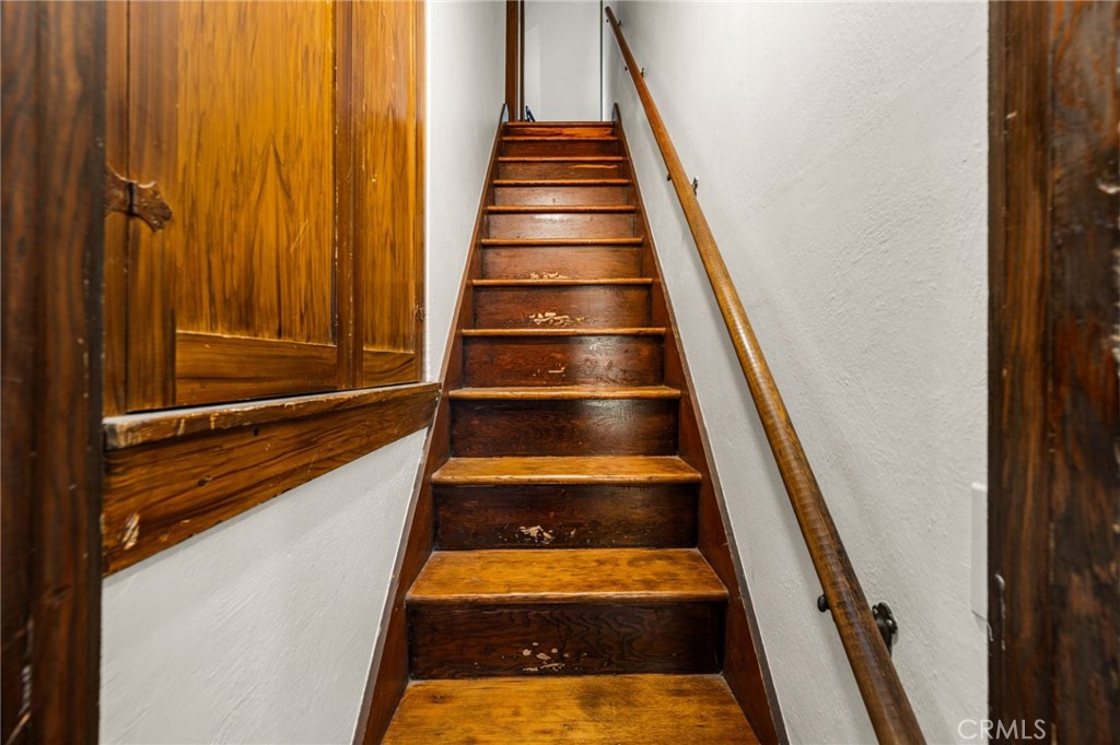 323 E Bixby Property Photo 44