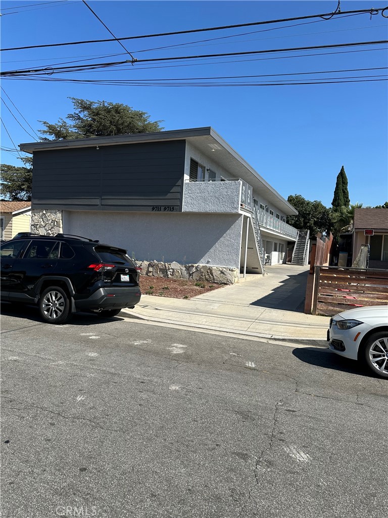 9711 Laurel Property Photo 1