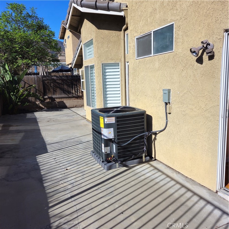1211 Suncrest Property Photo 9