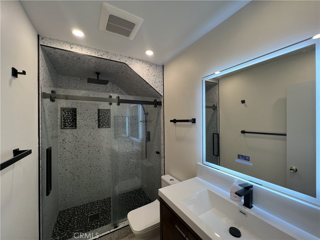 19104 Stefani Property Photo 13