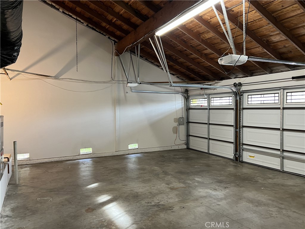 19104 Stefani Property Photo 17